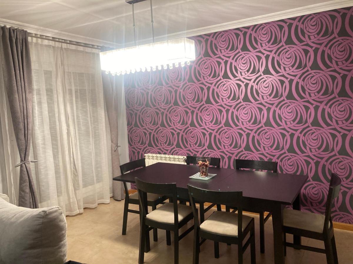 Chalet Con Piscina 锡曼卡斯 外观 照片